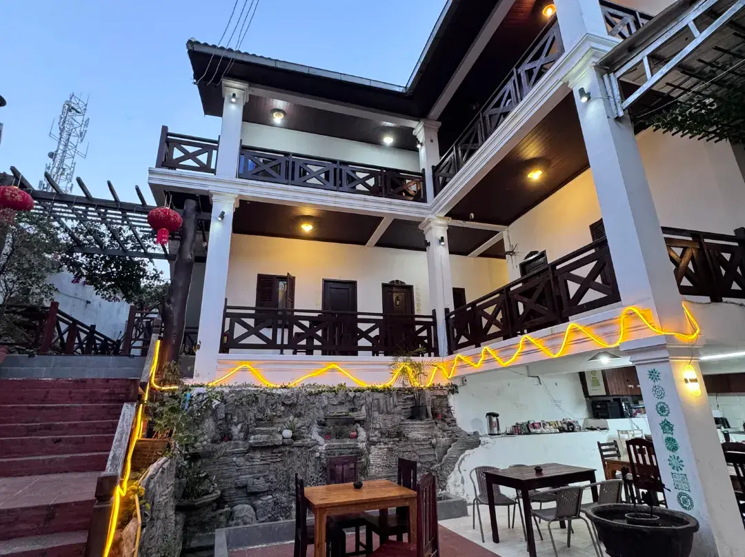 We House Guest Hotel - Luang Prabang