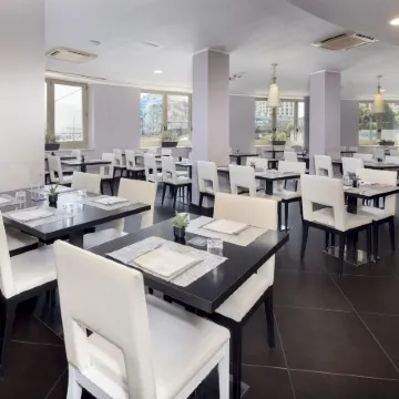 Holiday Inn GENOA CITY by IHG