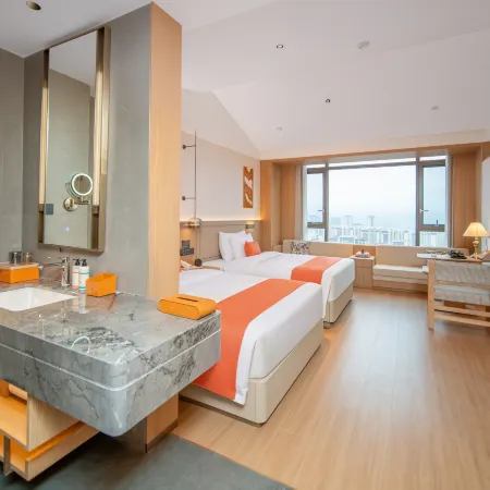 Zhenxiong Shengjin Hotel (Mission Hills Shopping Park)