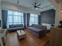 KUANTAN IMPERIUM SEAVIEW BY AVANZEE - สระว่ายน้ำแบบอินฟินิตี้