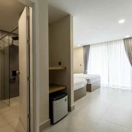 Walk Street Hotel & Apartment