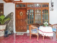 PAS Residence Hotels in Mapanget