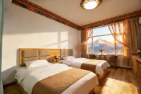 Linzhi Cagong Kangsang Homestay (Gongcuo Lake Scenic Area Branch)