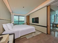 Huaman House（Shenzhen DongmenLaoJie Mixc City） Отели рядом с достопримечательностью «Парк Личи»