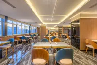Starway Hotel (Urumqi Zhongyinggong Subway Station Medical University)