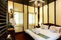 Ban Lakkham River View Hotels in 