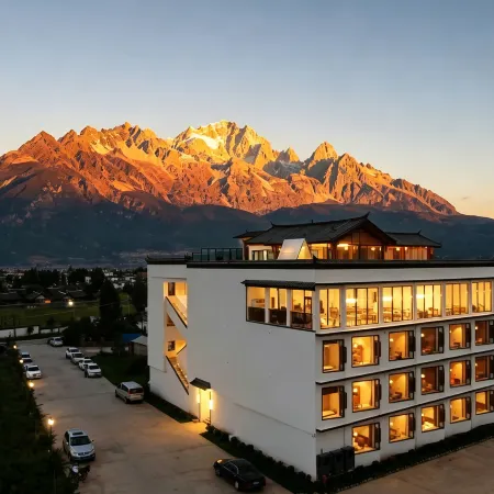 Xiaoyangrichu | Yulong Snow Mountain View·Holiday villa
