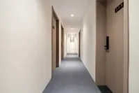 Home Inn Huayi Light Luxury Hotel (Xi'an Xianyang International Airport) - 2-نجوم