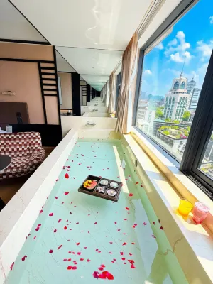 Aster·星遊海棠美景湯池酒店（貴陽甲秀樓青雲市集店）