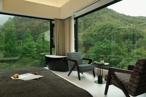 Anji Xiao Qi Zai · CHI INN — Family-Friendly Riverside Retreat (Tianmu Mountain Rafting Branch)