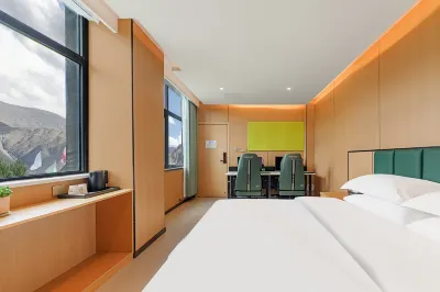 Yunjing E-Sports Hotel Hotels in Chengguan District