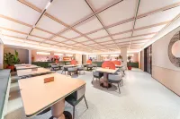Orange Hotel (Shanghai Qingpu New Town Subway Station Branch)