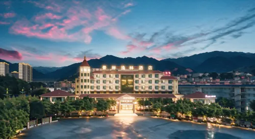 Doubletree Jingan Hotel (Shuangjiang County People's Government Branch) - Parking