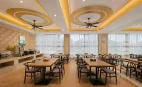 Vienna Hotel (Ledong Gongyuan) - breakfast