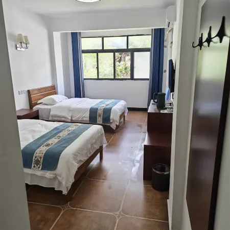 Yuexiang · Fang Xiaoqiang Homestay (Gongguanqiao)