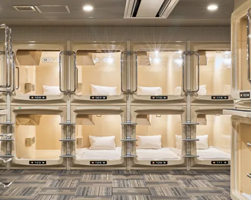 Kumamoto Capsule Hotel Các khách sạn gần Quảng trường Kumamon