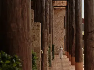 Cliff Nest ·Wild Luxury Resort & Villa