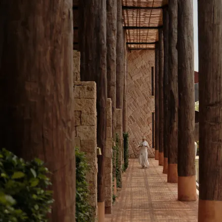 Cliff Nest ·Wild Luxury Resort & Villa
