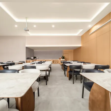 IDJ E-Sports Hotel (Xinxiang Henan Normal University)