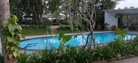 Edgefield Escapes - Beach