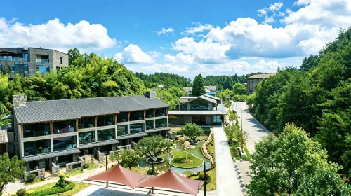 Xianghe Hotel - Mountain view