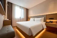 Yuachen Hotel (Tongda Road Oriental Never Night City Store) - พร้อมWifi