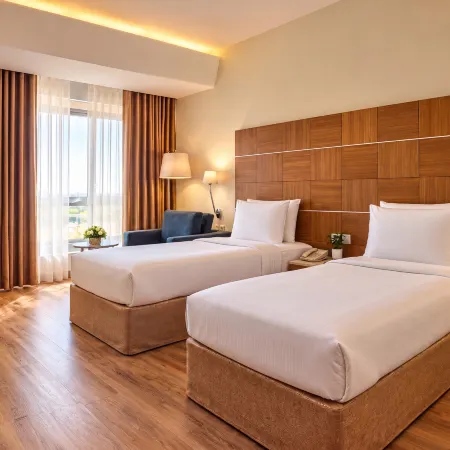 Golden Tulip Muscat