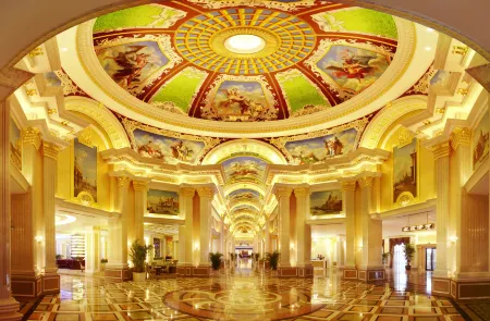 Country Garden Phoenix Hotels Shenyang Yuhong Отели рядом с достопримечательностью «Shenyang University of Chemical Technology (Northwest to Shenyang University of Chemical Technology School Hospital)»