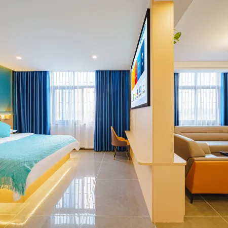 V Time Hotel