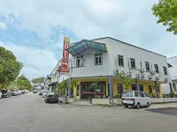 Super OYO 44036 Hotel de Perdana Hill Hotels in Batu Pahat