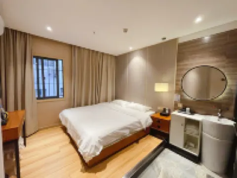 Yaboutique Hotel (Fuzhou Sanfang Qixiang Nanmendou Subway Station)