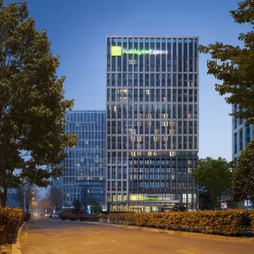 Holiday Inn Express QINGDAO WEST COAST by IHG Hotels near Silver Sands Beach