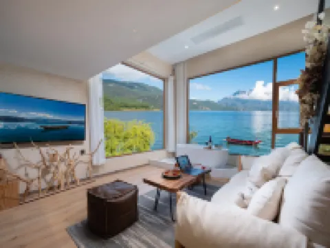 Lugu Lake Scenic Area Shuitian Yishe Loft Lakeview Vacation Apartment Ninglang Yi Özerk İlçesi otelleri