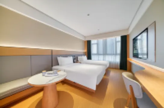 โรงแรม JI (ซือจีเจีย เผ่าจิยาง เส้าซิง)