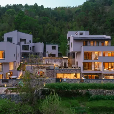 Ruo Yin•Natural Oxygen Bar Home Stay Hotels near Niuwushan Village