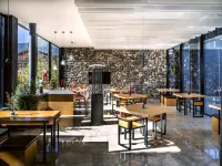 The Rock Hotel Hotels in Lijiang