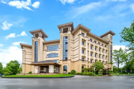 Morning Hotel (Xiangyin Shanhuludao) Отели рядом с достопримечательностью «Yangsha Lake Colorful Flower Field»