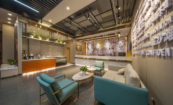 Magnotel Hotel (Qingdao Jinshatan Pijiucheng)