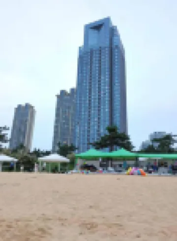 Qitong Seaview No.1 Apartment (Huoju 8th Street)