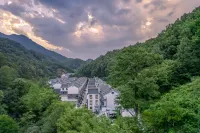 Lisu Homestay (Laojunshan Yunjing Cableway Second Branch)