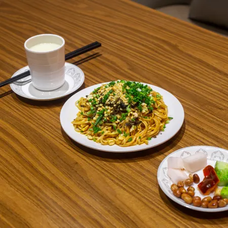 Repulse Bay S Hotel (Yibin Changjiang Park Wal-Mart)