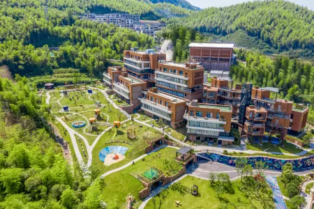 Anji Sky Land  Squirrel Tribe Hotel