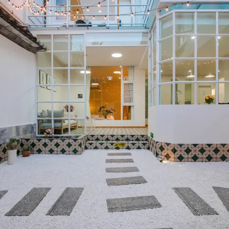 Mr. Lu · Comfortable · European Vintage · Light Luxury Homestay (Dali Ancient City Erhai Lake)