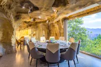Tianji Cave Hot Spring Homestay