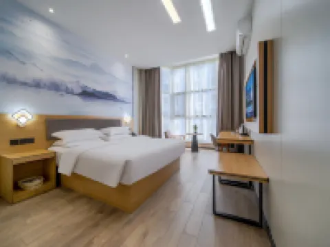 GELI Hotel (Linyi Pingyi Yinhua Road) Hoteles en Pingyi