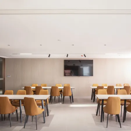 Yuejiajiajing Hotel (Ma'anshan Hudong South Road ROGT Tennis Event Center)