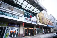 CHEERS C-position E-sports Hotel