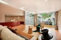 Anji Yinshi Yunxi Tree House Tribe Shanshe Hot Spring Resort Hotel Hotels near Xushiwu Village