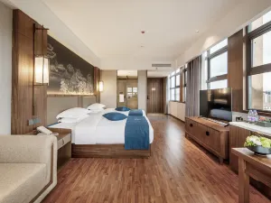 Zoergai Zunyue Ruitian Hotel