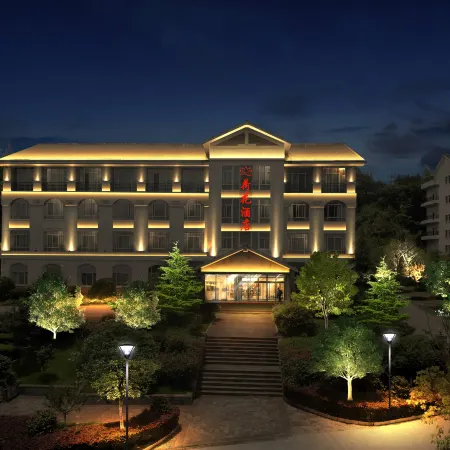 Lotus Hotel